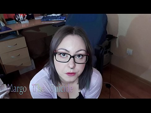 ❤️ Nighean gnèitheach le speuclairean a’ suirghe Dildo gu domhainn air a’ chamara ❤❌ Porn anal leinn ❌❤
